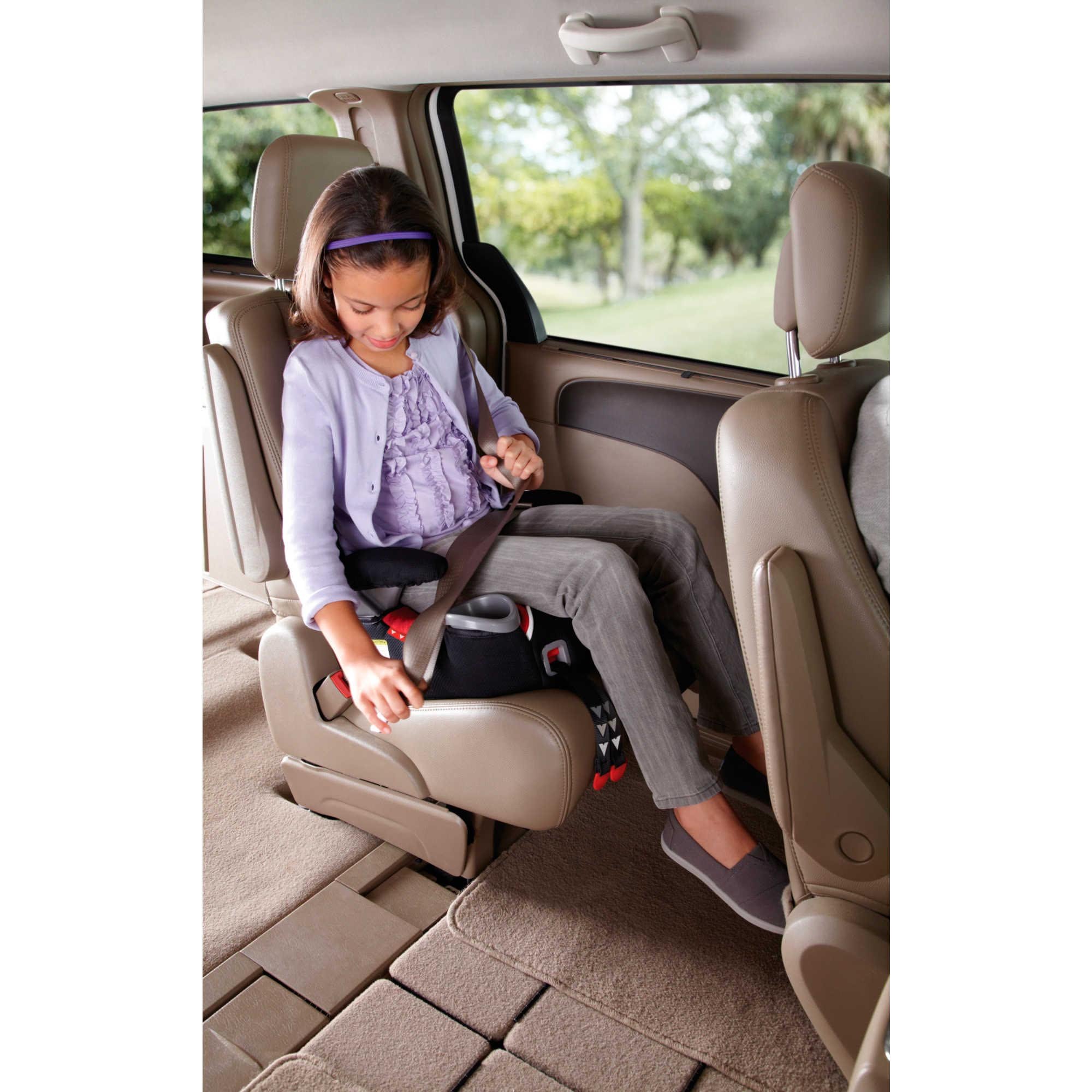 backless booster seat with latch system