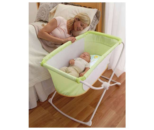 X7757-U-A Fisher Price Deluxe Rock 'n Play Portable Baby Bassinet, Green (Open Box)