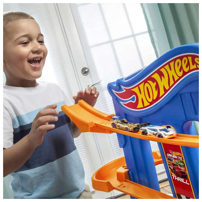 step 2 hot wheels car & track play table