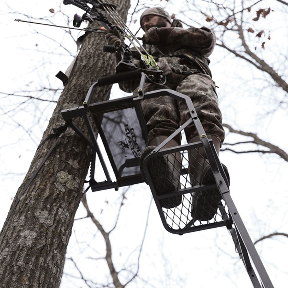 River's Edge RE660 Classic XT 1 Man Seat Lock On Deer Hunting Tree