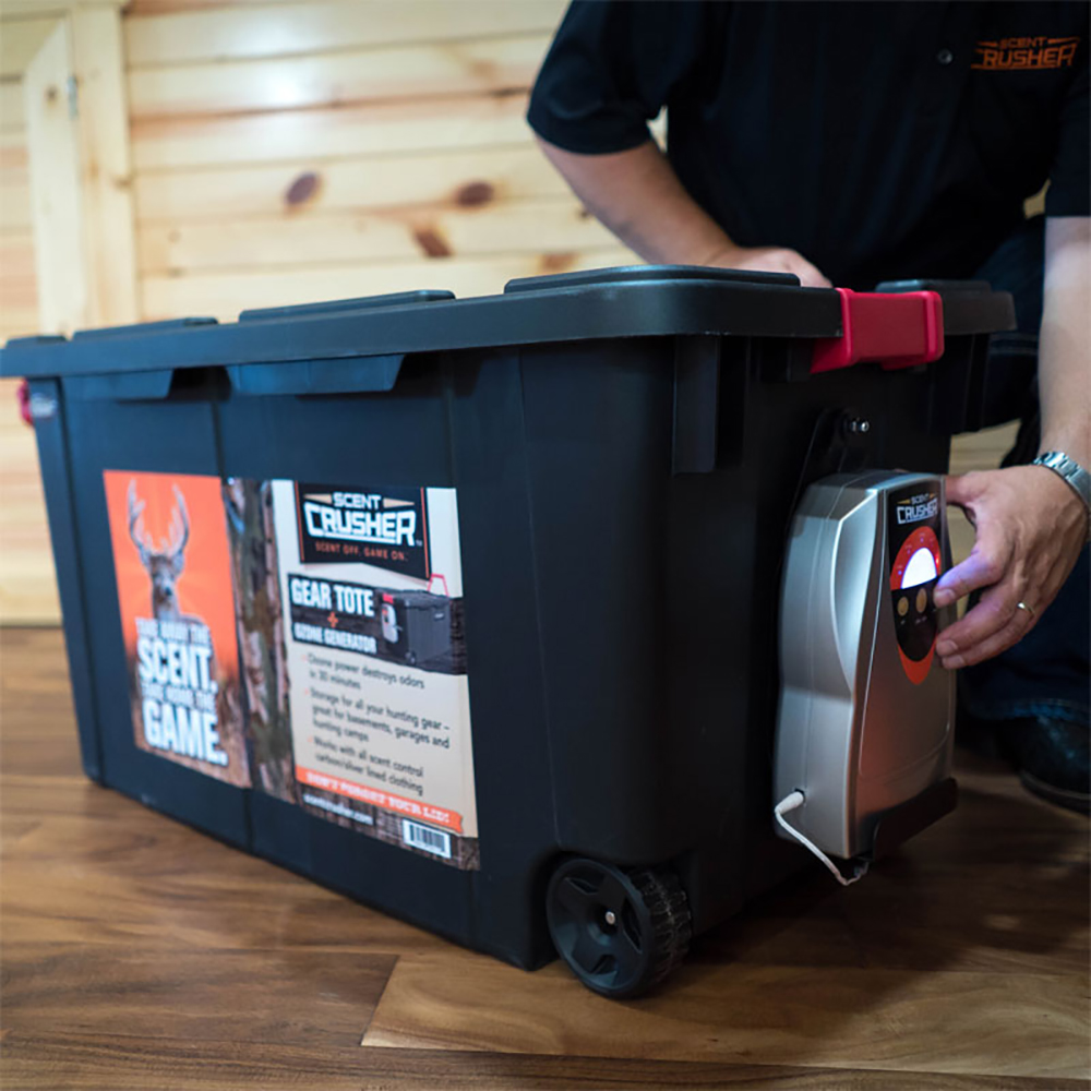 Scent Crusher 40 Gallon Portable Hunting Gear Tote Container w/ Ozone