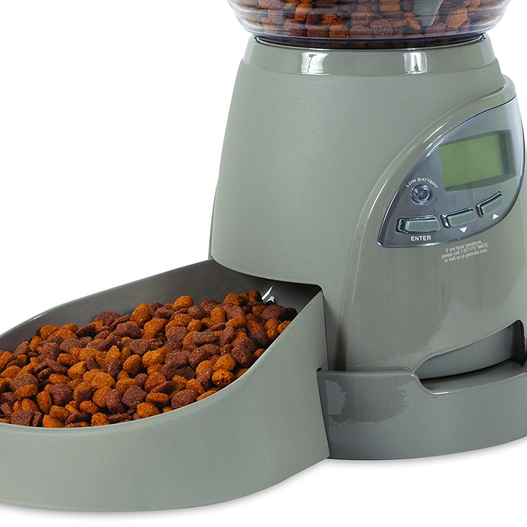 Petmate Portion Right Cat Dog Programmable Automatic Pet Food Dispenser