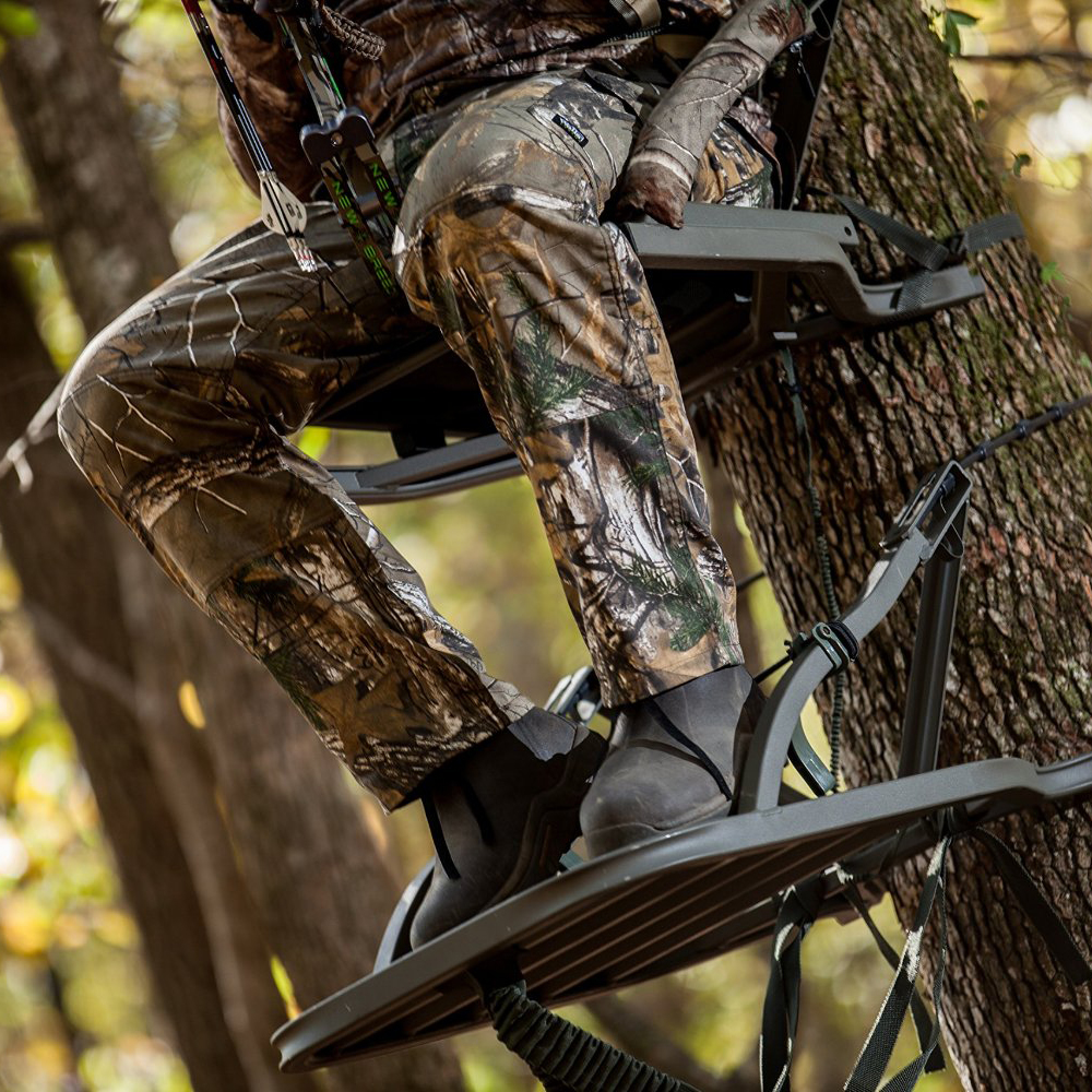 Summit Sentry SD Open Front Climbing Hunting Deer Tree Stand 81131