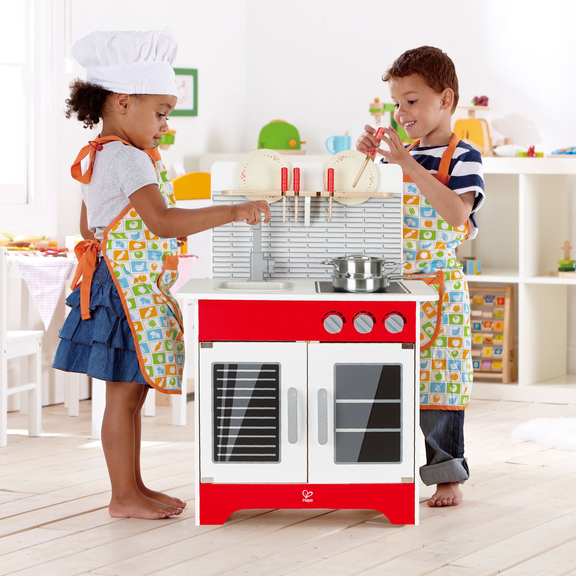  Hape  Wooden City Cafe Pretend Cooking Play Kitchen  Set  