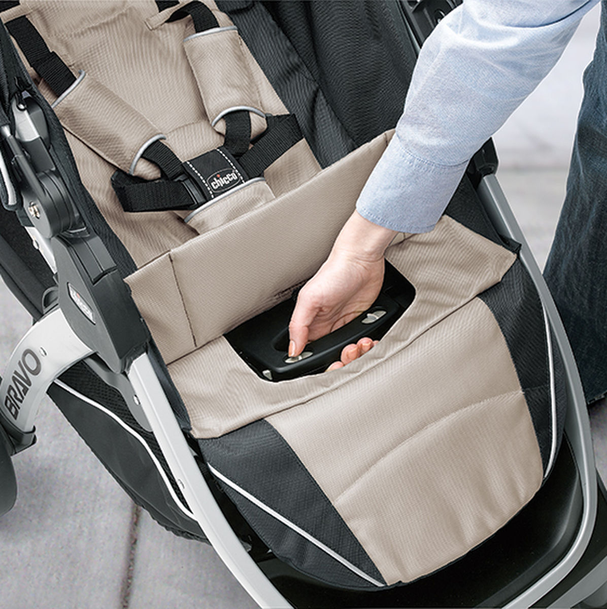 Chicco Bravo Trio 3 in 1 Single Travel System with 30 Car Seat and Base