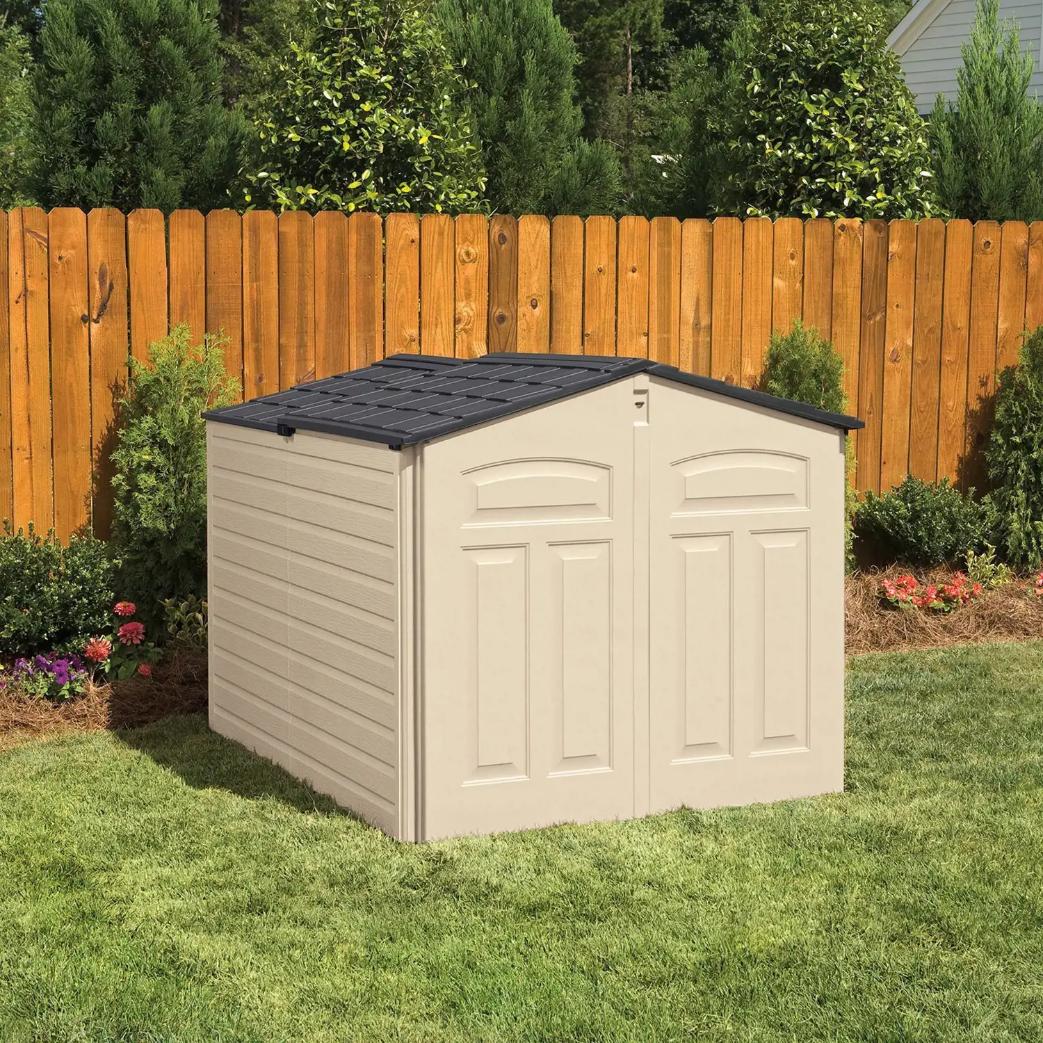 Rubbermaid 96 Cubic Feet Low Profile Slide Lid Outdoor Storage Shed