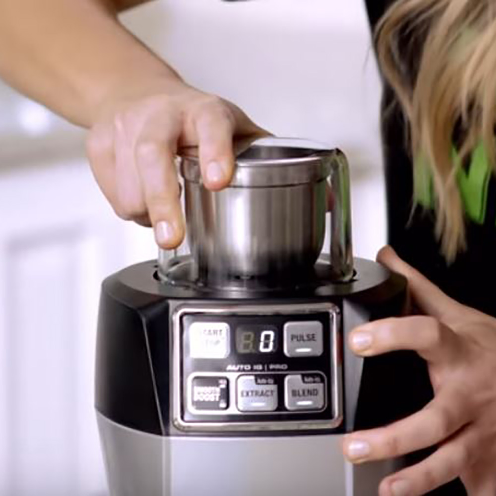 Ninja 12 Tablespoon Coffee & Spice Grinder AutoiQ Blender Attachment