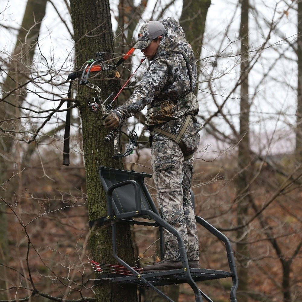 Rivers Edge Lockdown Bow Pro 1 Man Deer Hunting Tree Ladder Stand (2